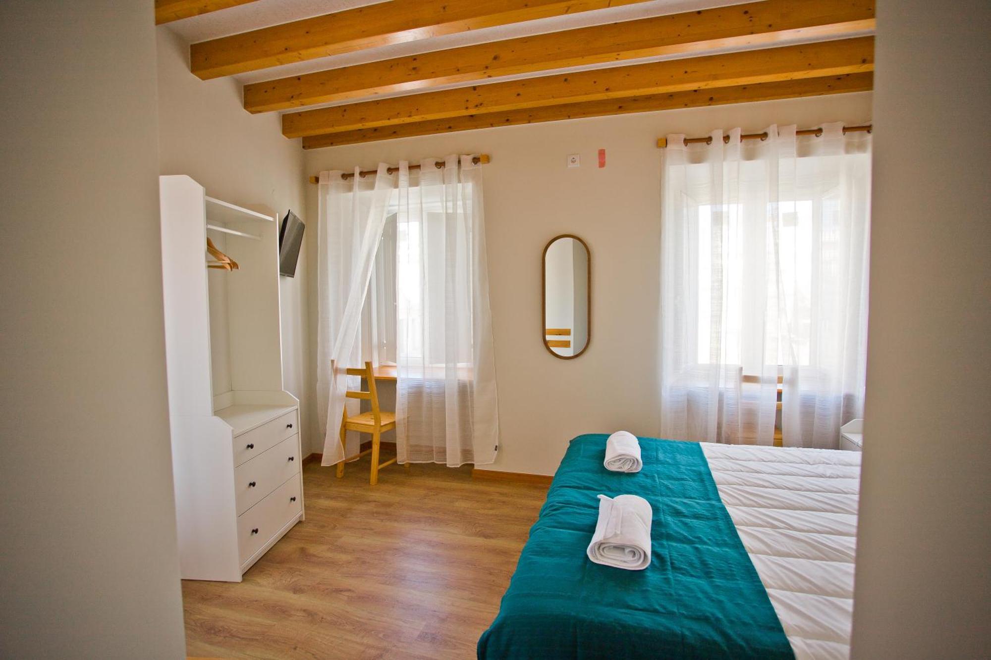 Guest House 10 De Agosto Figueira da Foz Bagian luar foto